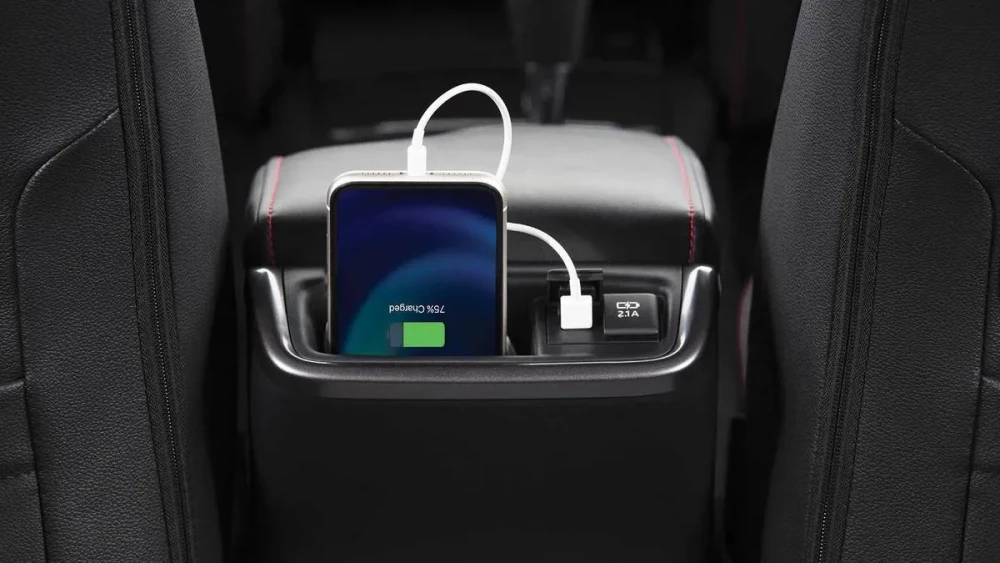 SW4 GR-Sport, interior, foto 7 de 8