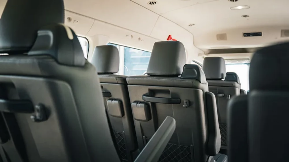 Hiace Commuter, interior, foto 7 de 13