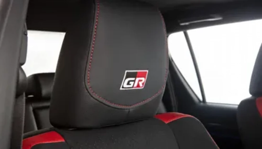Hilux GR-Sport IV, interior, foto 1 de 5