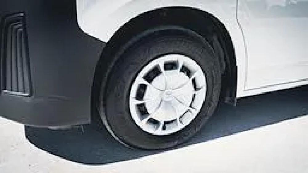 Hiace Furgón, exterior, foto 7 de 13