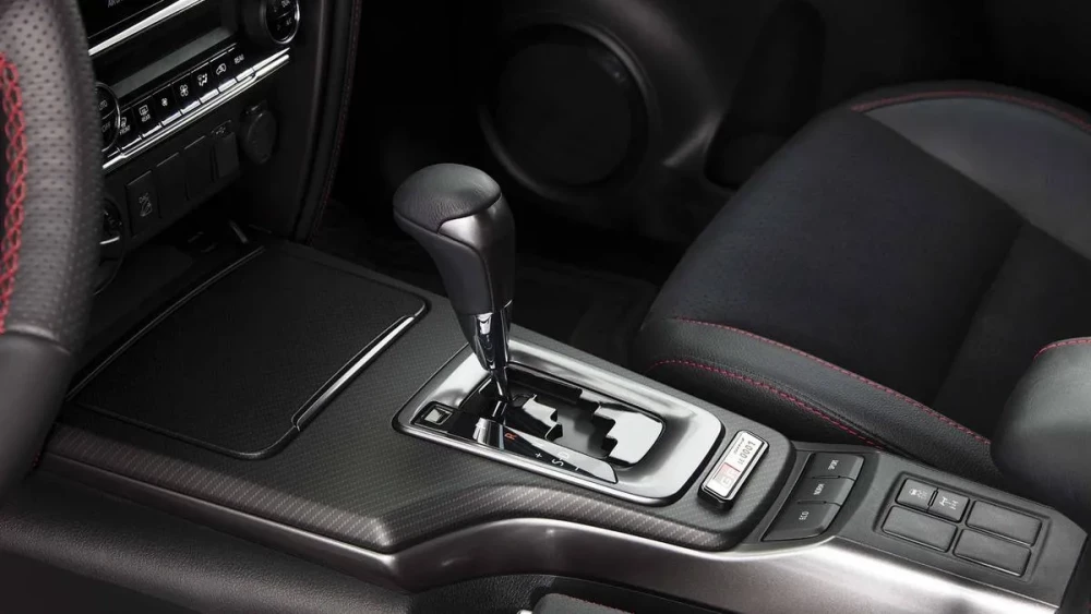 SW4 GR-Sport, interior, foto 2 de 8