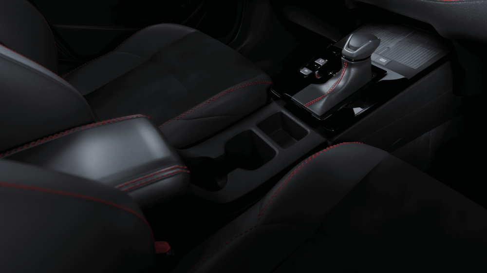 Corolla Cross GR-Sport, interior, foto 7 de 8